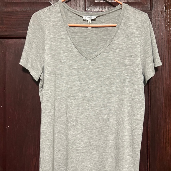 Jessica Simpson V-neck Top light grey - Picture 1 of 1